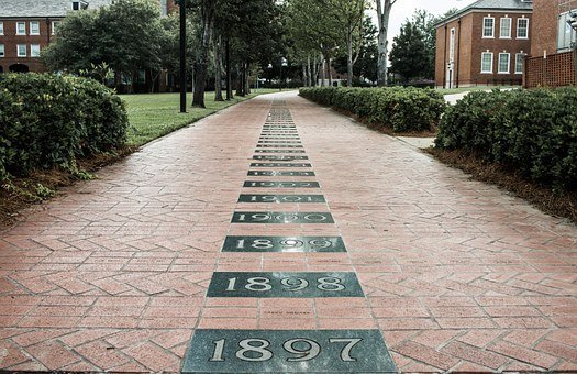 brick-519588__340.jpg