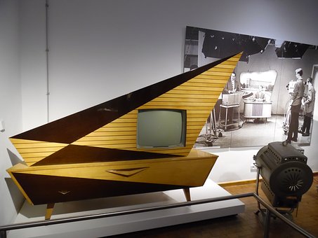 tv-1563370__340.jpg